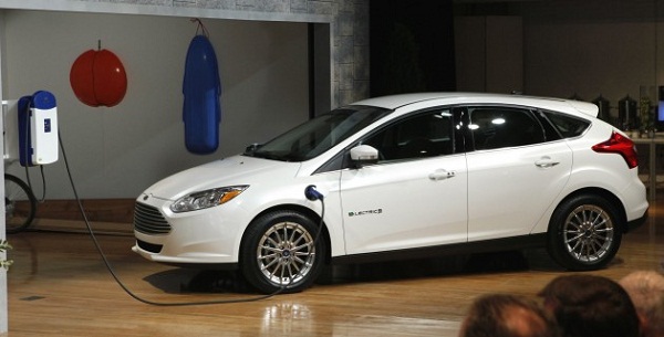Sau Tesla, Ford cũng chia sẻ công nghệ xe điện cho đối thủ