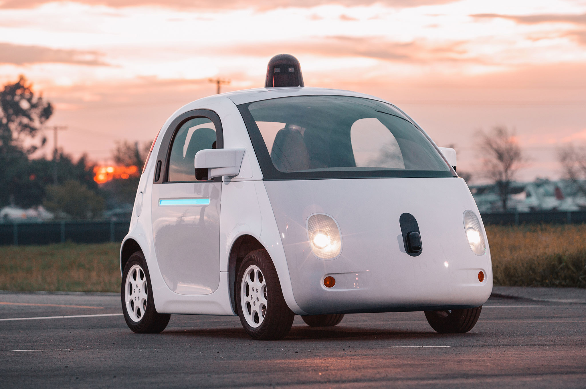 Google thành lập riêng một công ty xe tự lái