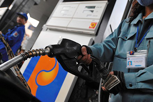 Xăng dầu tăng giá gần 1.000 đồng