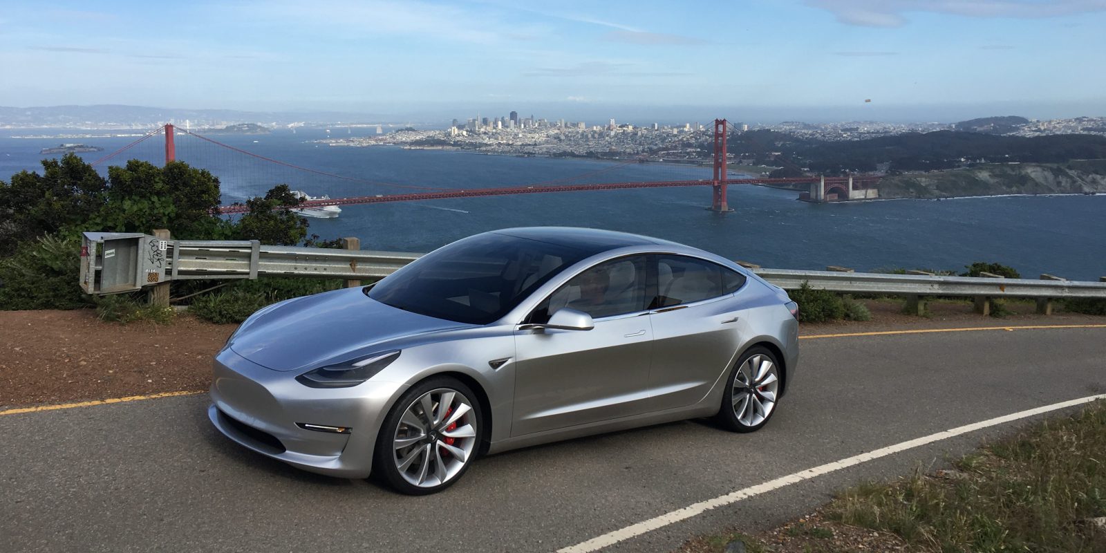 Hơn 63.000 người hủy đặt hàng Tesla Model 3