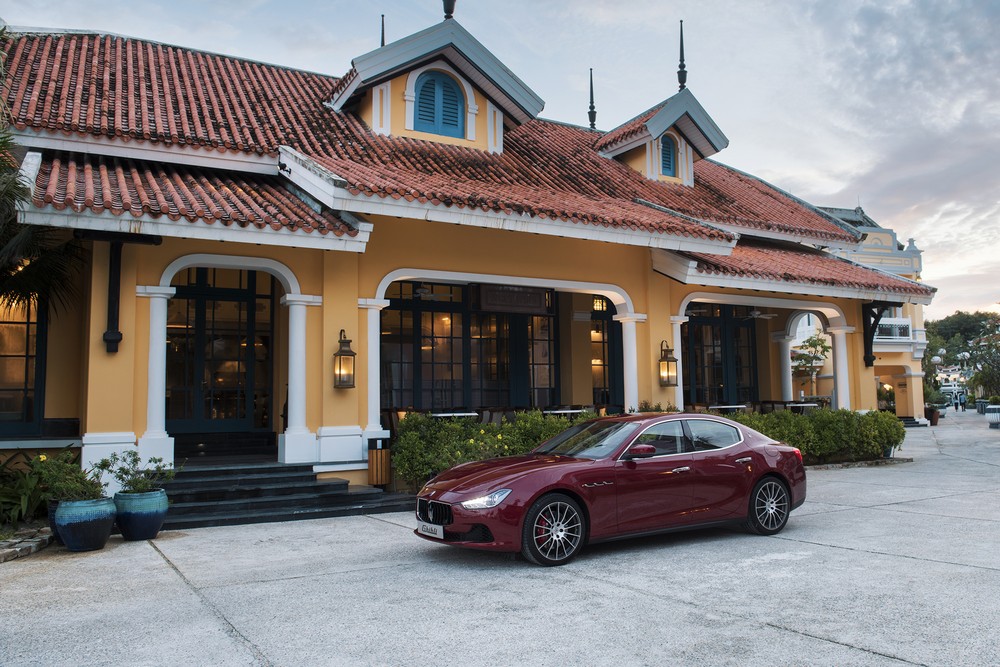 Khách nghỉ ở JW Marriott Phu Quoc Emerald Bay được Maserati đưa đón 1