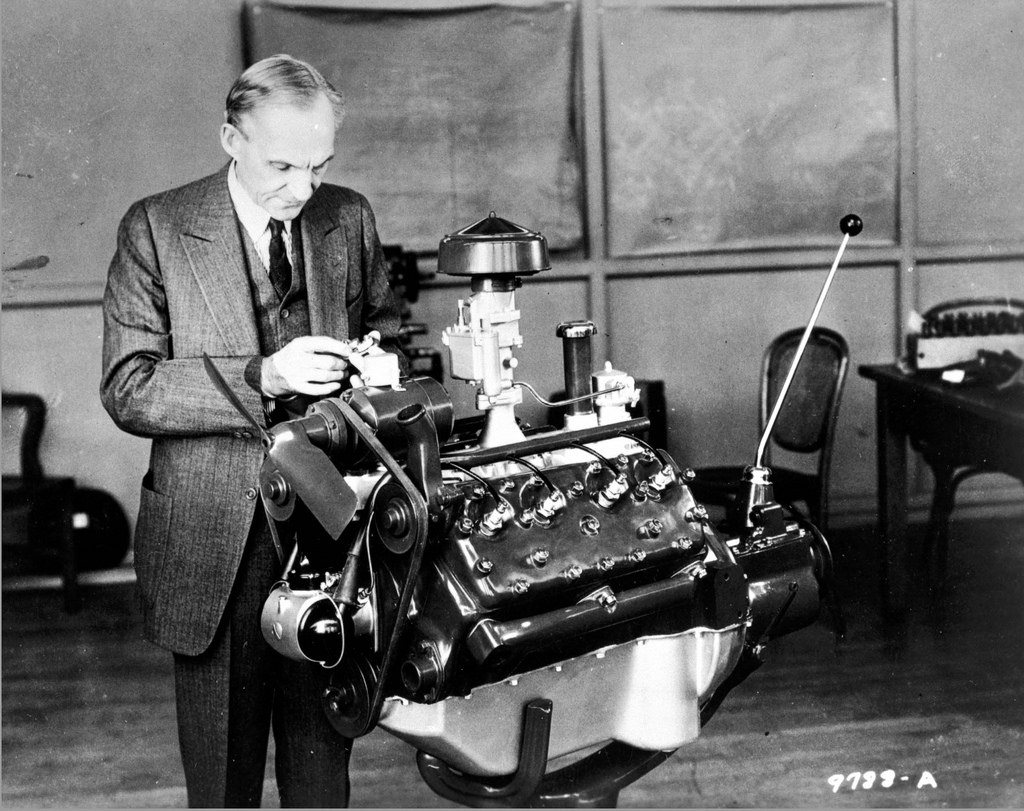 Henry Ford và sáng chế giảm trọng lượng xe 