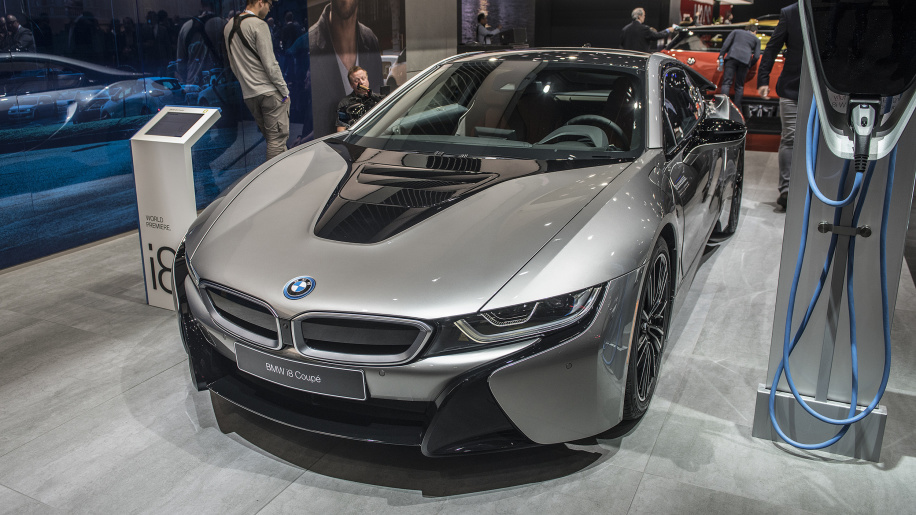 Xe BMW i8 coupe 2019 1