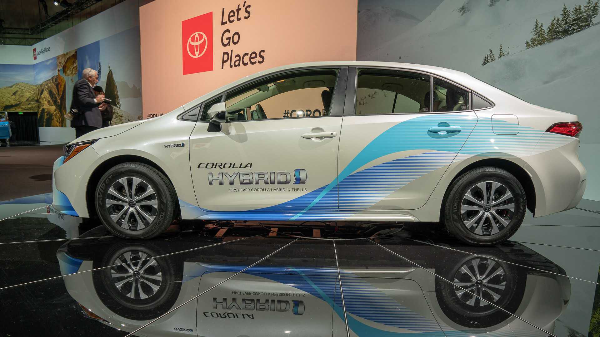 Toyota Corolla Hybrid 2020 lần đầu đến Mỹ