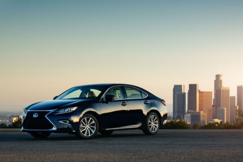 Lexus ES 2016 10