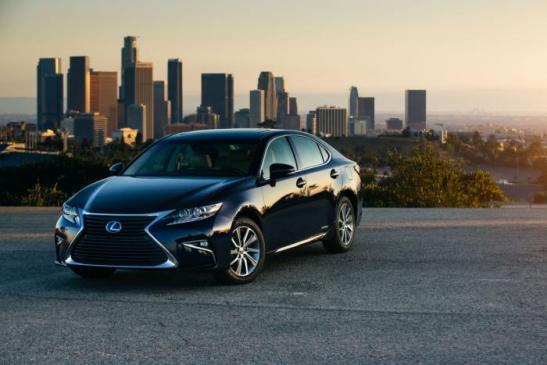 Lexus ES 2016 