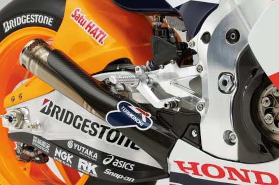 Repsol Honda Team ra mắt mẫu xe đua mới 9