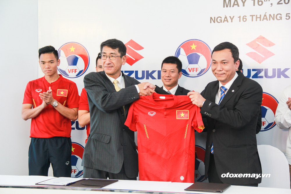 Suzuki đồng hành cùng các đội tuyển bóng đá quốc gia Việt Nam