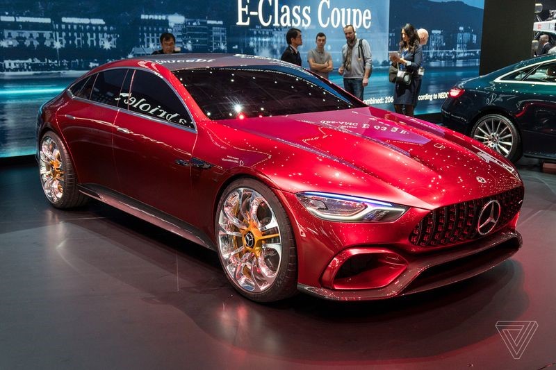 Mercedes-AMG GT Concept vươn tầm một mẫu “siêu sedan”
