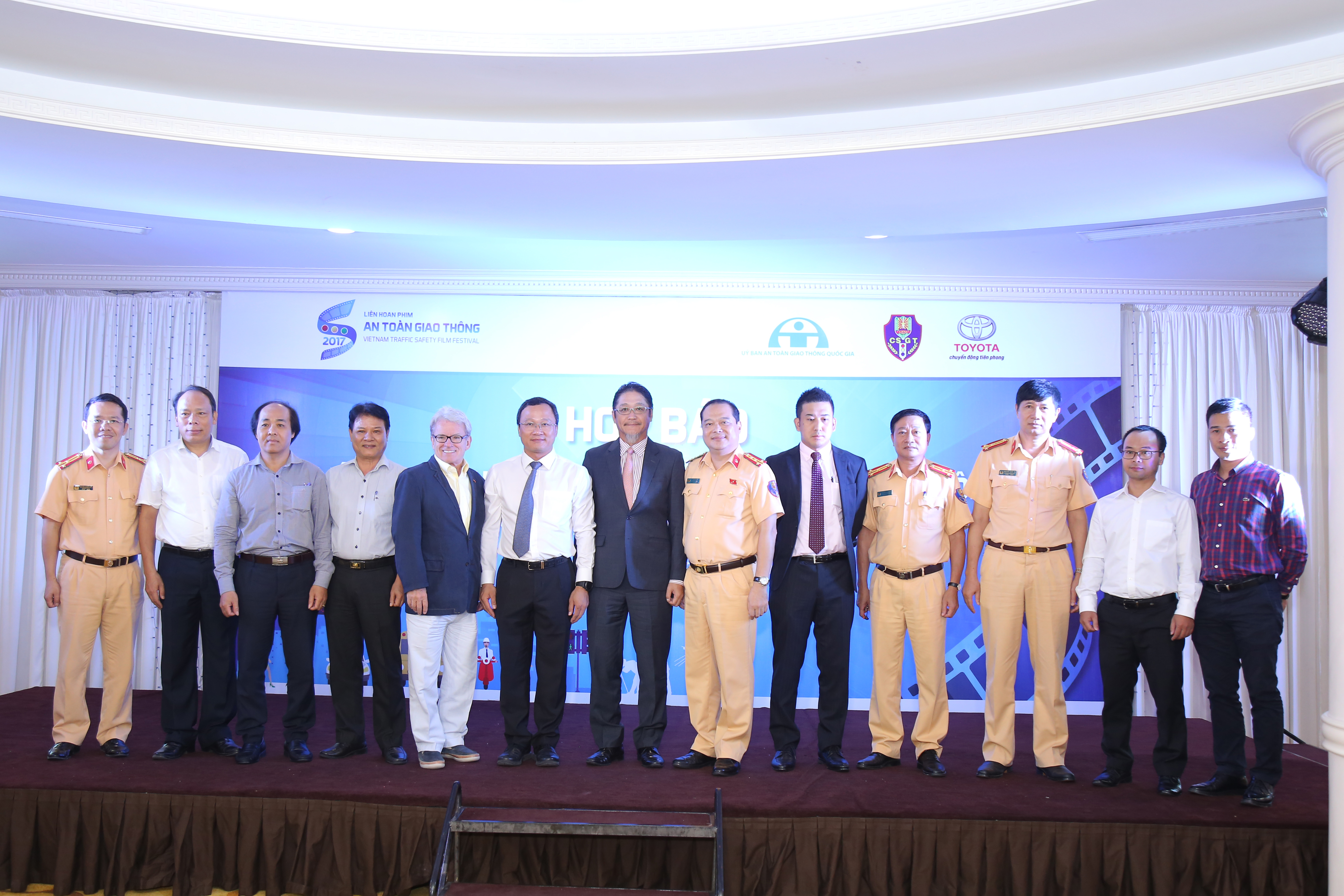 Toyota Việt Nam đồng hành cùng Liên hoan phim với chủ đề An toàn giao thông