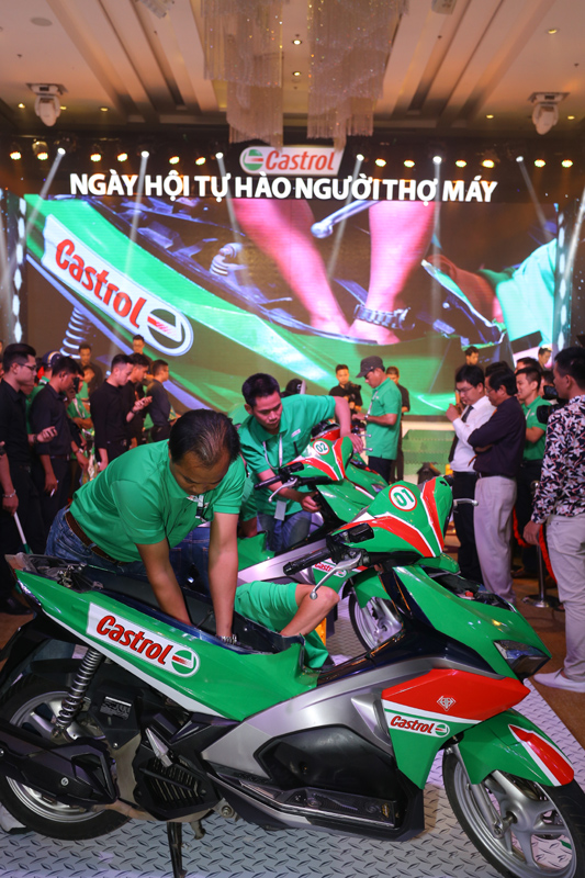 oto-xemay-castrol-tho-may