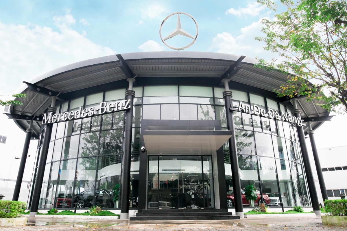 Mercedes-Benz ra mắt trung tâm xe sang lớn nhất Đà Nẵng