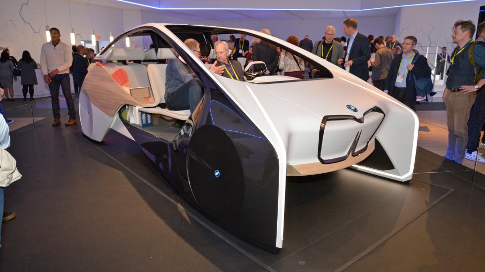 Xu hướng thiết kế nội thất tương lai của BMW