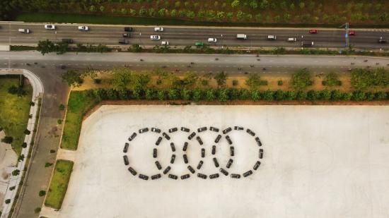Audi-giao-lo-xe-khung-phuc-vu-APEC-2017-tai-Viet-Nam-anh-7