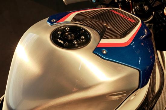 bmw-hp4-race-carbon-2017-sieu-mo-to-superbike-anh4