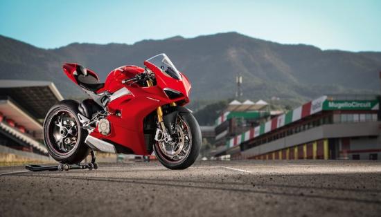 ducati-panigale-v4-anh1