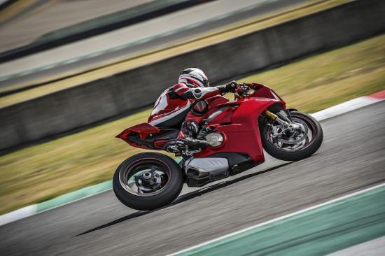ducati-panigale-v4-anh5