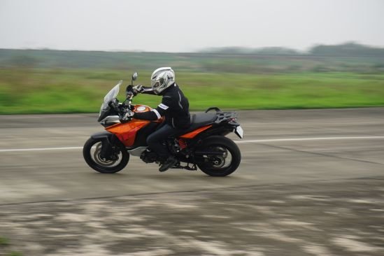DSC01123.jpg KTM 1190 Adventure: khám phá trên từng cây số