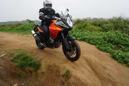 DSC01638.jpg KTM 1190 Adventure: khám phá trên từng cây số