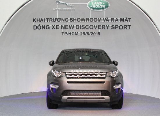 Khai truong showroom va ra mat Land Rover New Discovery Sport tai Sai Gon_a26 (1200x910) (550x417).jpg Land Rover Discovery Sport tại TP.HCM