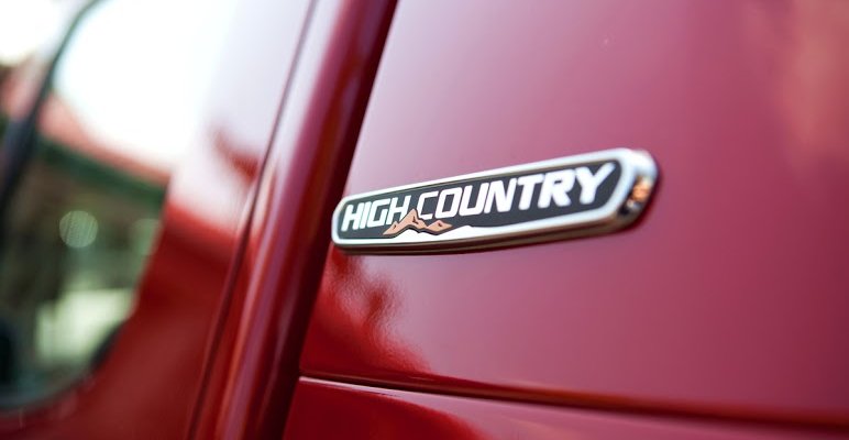 qSPjH8NvJUG476K4NdIIjHK_JVFFhe3PrQtOWwm6l_7k-m6sKg5LojE1JF_Y6wY9VJLdpw=w1315-h515.jpg Chevrolet Colorado High Country
