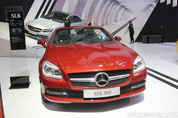 OTXM-Trien-lam-o-t0-2016-Mercedes19.jpg Màn trình diễn của Mercedes-Benz tại VMS 2015