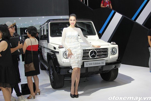 OTXM-Trien-lam-o-t0-2016-Mercedes37.jpg Màn trình diễn của Mercedes-Benz tại VMS 2015
