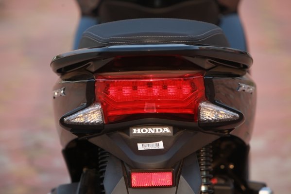 IMG_0080.jpg Honda PCX - Xe ga tiện ích