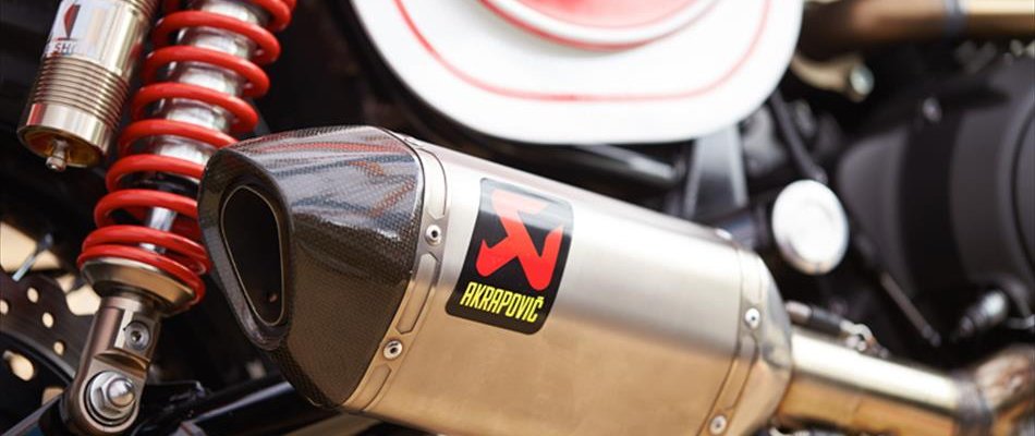 2015_YAM_MOTOR7_PORT_CUSTOM_ACT__001_gal_worlds_full_tcm114-626639.jpg Dân buôn Yamaha bỏ bán hàng đi thi độ xe