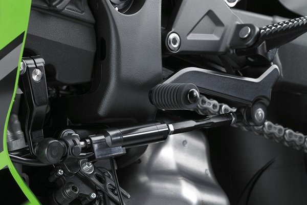 kawasaki-ninja-zx10r-2016-02.jpg Kawasaki Ninja ZX-10R 2016 sắp về Việt Nam