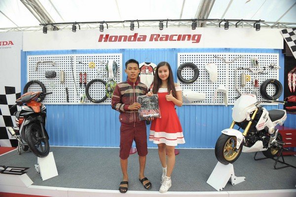 Giai-dua-xe-Honda-Binh-Duong-2016-17.jpg Giải đua xe máy đầy kịch tính đang diễn ra tại Bình Dương