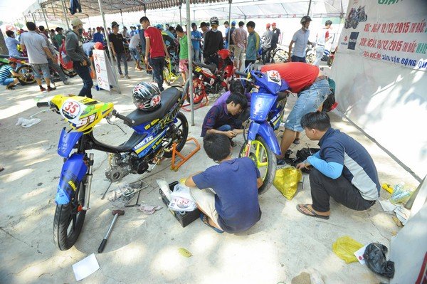 Giai-dua-xe-Honda-Binh-Duong-2016-18.jpg Giải đua xe máy đầy kịch tính đang diễn ra tại Bình Dương