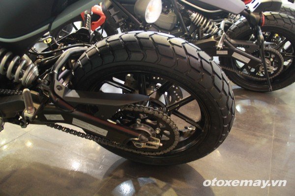 Ducati-Sixty2-tai-Ha-Noi-gia-285-trieu-12.jpg Ducati Scrambler Sixty2 xuất hiện tại Hà Nội, giá 285 triệu
