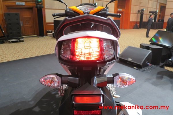 Honda-RS150R-launch-2016-mekanika-15.jpg Honda Winner 150 bổ sung thêm bản Repsol