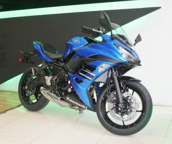 Kawasaki Ninja 650 2018: Sportbike “ẩn số” trên đường Việt Kawasaki Ninja 650 2018: Sportbike “ẩn số” trên đường Việt