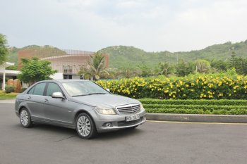 Mercedes-Benz C200 Kompressor: Đẹp và sang như thuở ban đầu Mercedes-Benz C200 Kompressor: Đẹp và sang như thuở ban đầu