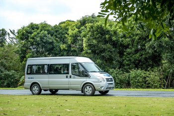 Ford Việt Nam công bố giá bán mới cho Transit 16 chỗ Ford Việt Nam công bố giá bán mới cho Transit 16 chỗ