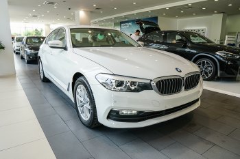 BMW 5-Series mới phân phối chính hãng với giá cao nhất 3,069 tỷ đồng BMW 5-Series mới phân phối chính hãng với giá cao nhất 3,069 tỷ đồng