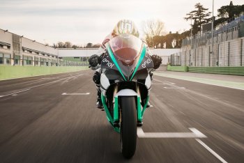 FIM Enel MotoE ™ World Cup: Mô tô đua điện có gì ? FIM Enel MotoE ™ World Cup: Mô tô đua điện có gì ?