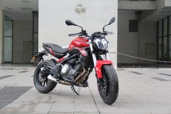 Cảm nhận ban đầu về Benelli 302S 2019 giá 118 triệu đồng tại VN Cảm nhận ban đầu về Benelli 302S 2019 giá 118 triệu đồng tại VN