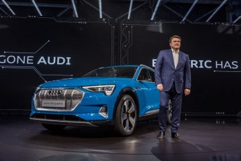 Audi E-tron chính thức được bán ra tại Đông Nam Á Audi E-tron chính thức được bán ra tại Đông Nam Á