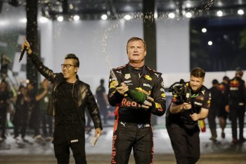 Huyền thoại David Coulthard sẽ trình diễn xe đua F1 tại Hà Nội Huyền thoại David Coulthard sẽ trình diễn xe đua F1 tại Hà Nội