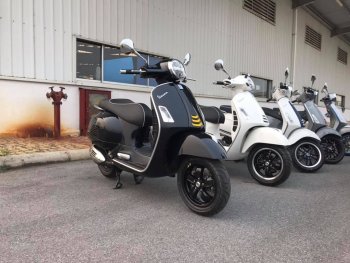 Vespa GTS 300 SuperTech 2019 bất ngờ xuất hiện tại Việt Nam Vespa GTS 300 SuperTech 2019 bất ngờ xuất hiện tại Việt Nam