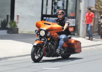 Lái thử Harley-Davidson Street Glide Special 2019 tránh nguy hiểm trên đường Việt Lái thử Harley-Davidson Street Glide Special 2019 tránh nguy hiểm trên đường Việt