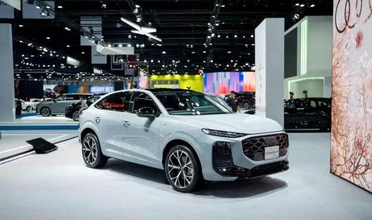 Audi Q3 2026 ra mắt Đông Nam Á với diện mạo lột xác và công nghệ tiết kiệm nhiên liệu đột phá Audi%20Q3%202026%20ra%20m%E1%BA%AFt%20%C4%90%C3%B4ng%20Nam%20%C3%81 Anh2