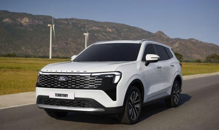 Ford%20Vi%E1%BB%87t%20Nam%20mang%20lo%E1%BA%A1t%20xe%20m%E1%BB%9Bi%20%C4%91i%208%20t%E1%BB%89nh%20th%C3%A0nh Anh4