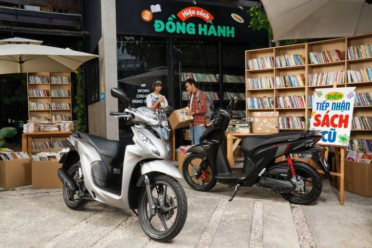 Honda%20tung%20%C6%B0u%20%C4%91%C3%A3i%20h%C3%A8%20cho%20Vision Anh2