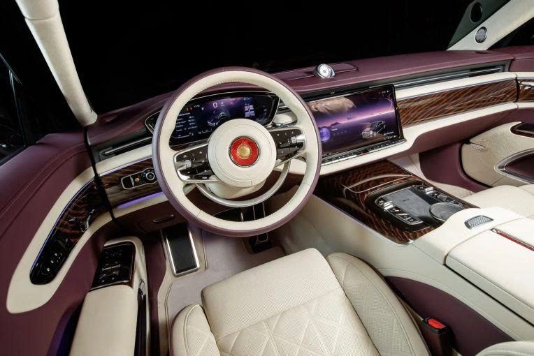 Hongqi%20Guoya%20c%C3%B3%20gi%C3%A1%20h%C6%A1n%2010%20t%E1%BB%B7%20%C4%91%E1%BB%93ng Anh3