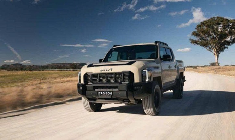 Kia%20Tasman%20b%E1%BA%A5t%20ng%E1%BB%9D%20xu%E1%BA%A5t%20hi%E1%BB%87n Anh3
