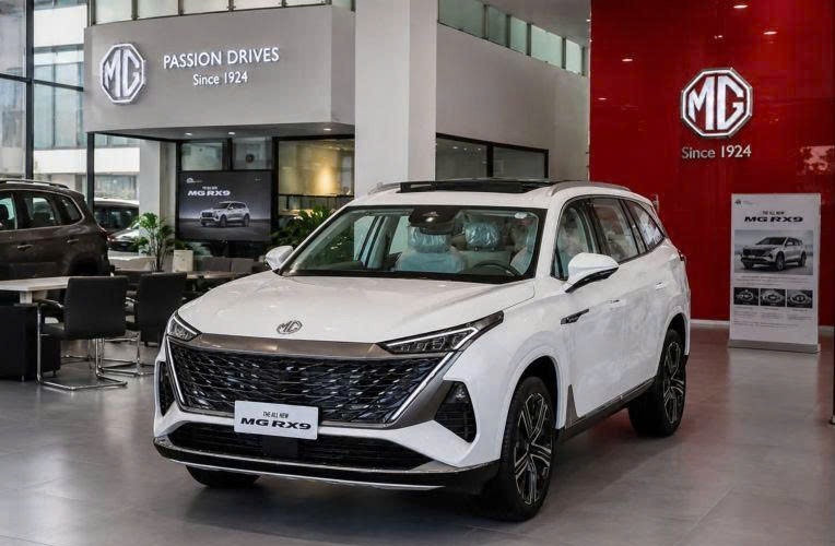 MG RX9 sắp về Việt Nam: SUV 7 chỗ ngang cỡ Hyundai Palisade có cả bản PHEV MG%20RX9%20s%E1%BA%AFp%20v%E1%BB%81%20Vi%E1%BB%87t%20Nam Anh2